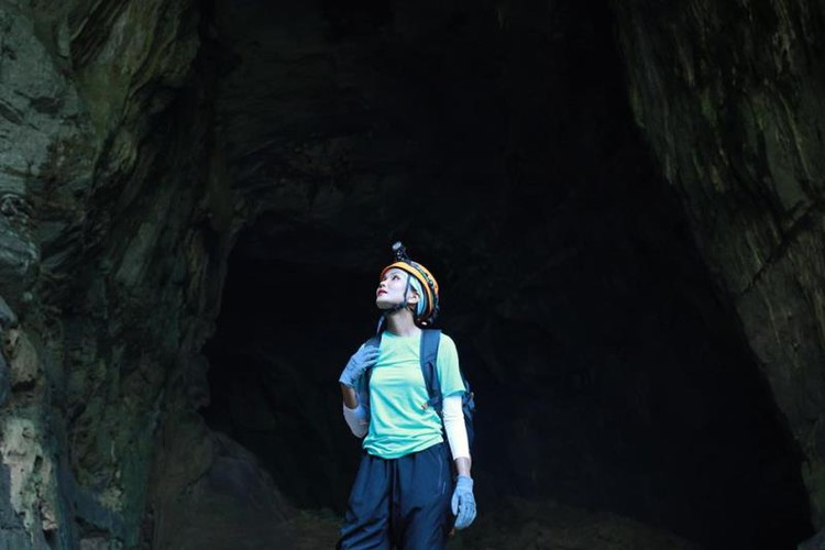 miss universe beauty takes part in epic son doong cave tour hinh 8