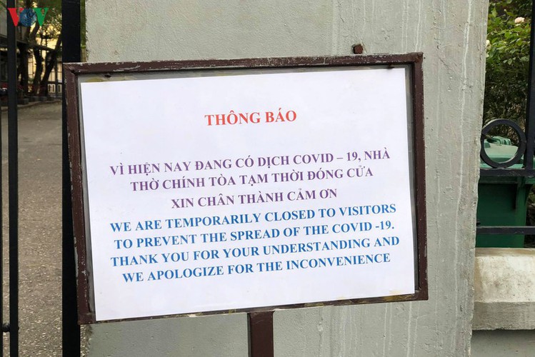tourist sites in hanoi close to be disinfected amid covid-19 fears hinh 12