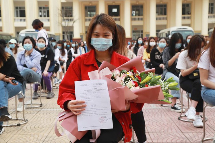 quarantined patients permitted to leave isolation area in hanoi hinh 3