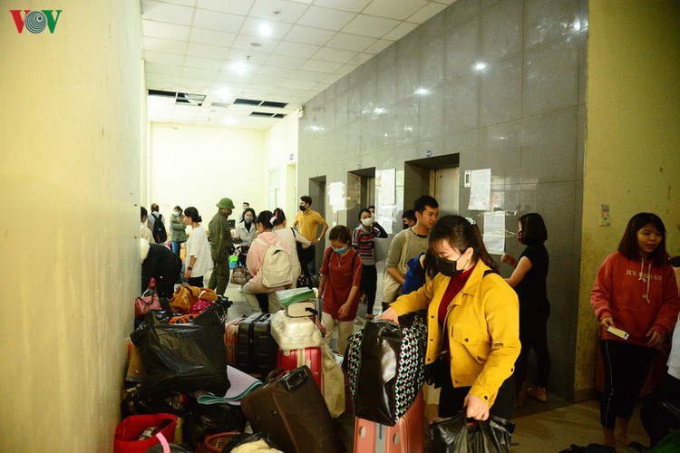 hanoi student dormitories transformed into isolation areas hinh 4