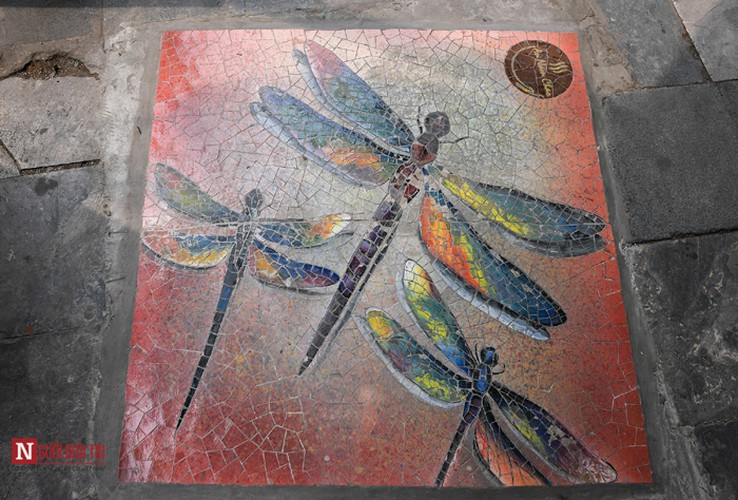 manhole covers in hanoi showcase hidden art exhibition hinh 3