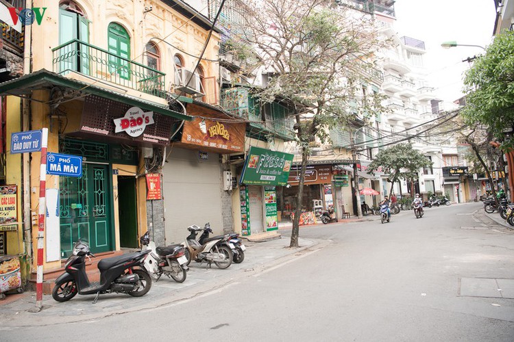 hanoi streets left deserted after business closures hinh 8