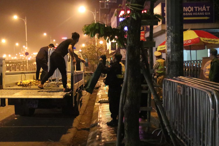 hanoi sets up checkpoints at city entrances to control covid-19 hinh 2