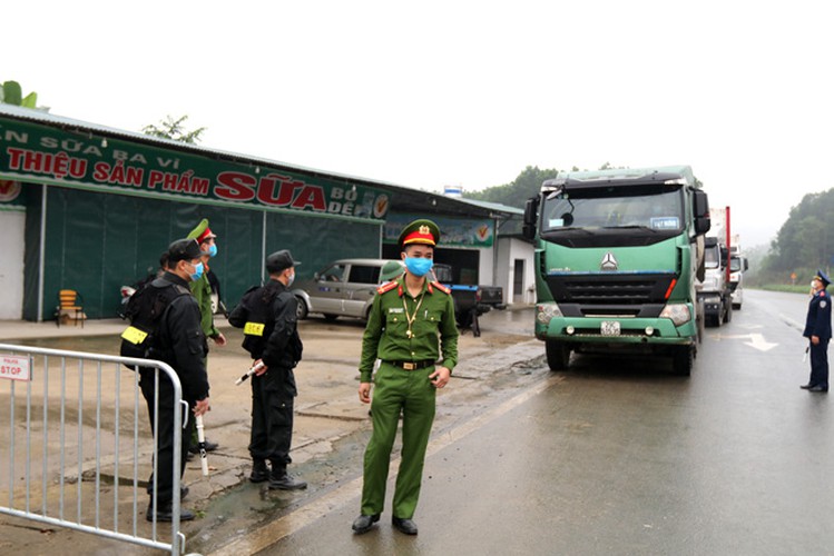 hanoi sets up checkpoints at city entrances to control covid-19 hinh 13