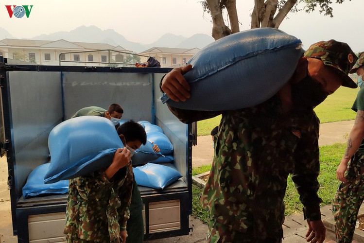 soldiers rise to challenge of caring for people in quarantine hinh 3