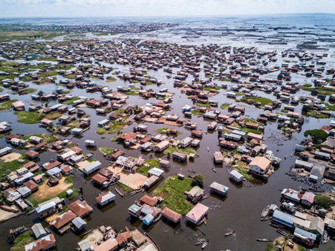 vietnamese settlement listed among global incredible floating villages hinh 11
