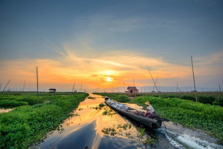 vietnamese settlement listed among global incredible floating villages hinh 18