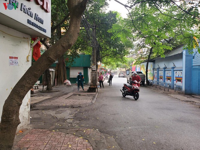 more needy people in hanoi access free food amid covid-19 hinh 14