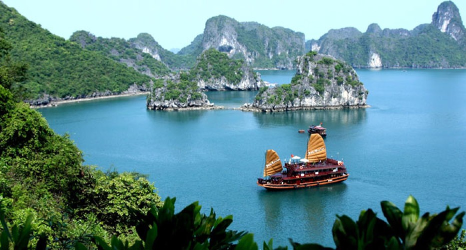 wanderlust suggests 12 top activities when visiting vietnam hinh 4