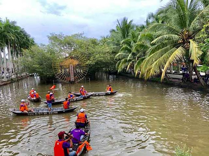 wanderlust suggests 12 top activities when visiting vietnam hinh 8