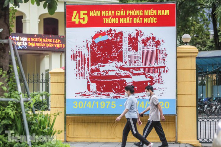 hanoi receives decorative makeover ahead of national holidays hinh 7