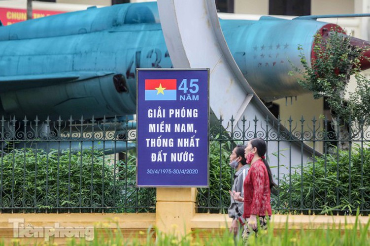 hanoi receives decorative makeover ahead of national holidays hinh 8