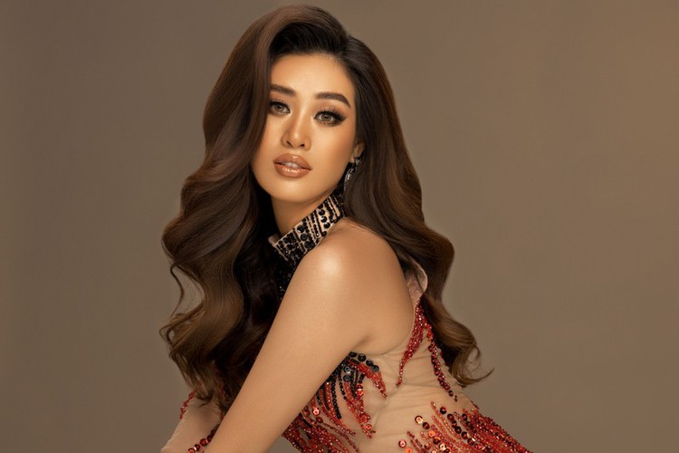 khanh van launches photo collection ahead of miss universe 2020 hinh 2