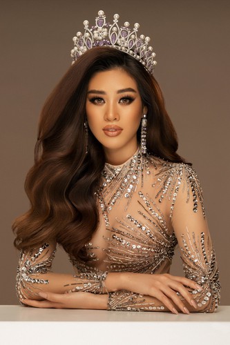 khanh van launches photo collection ahead of miss universe 2020 hinh 8
