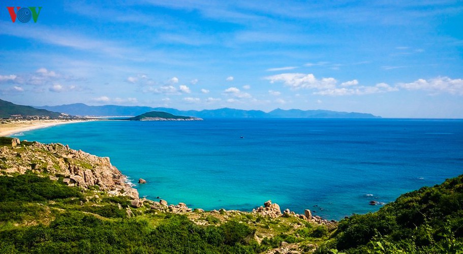 visiting the nation’s most easterly point at dawn hinh 10