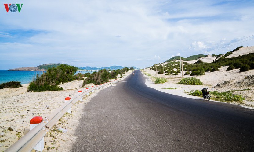 visiting the nation’s most easterly point at dawn hinh 2