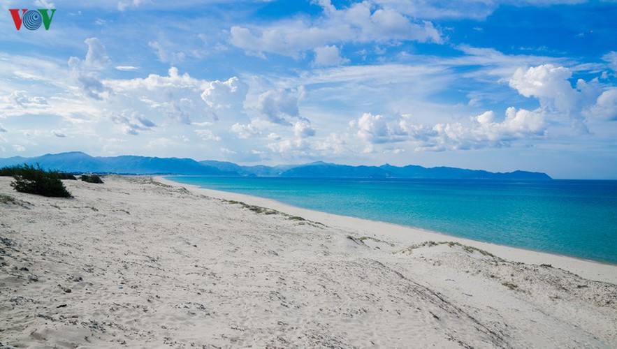 visiting the nation’s most easterly point at dawn hinh 3