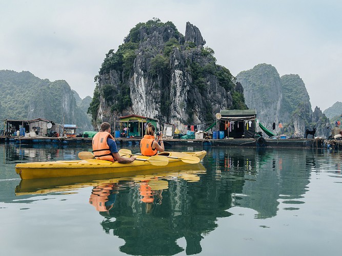 leading destinations to enjoy kayaking in vietnam hinh 3