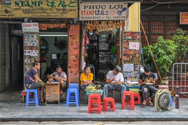 eight interesting things to experience around hanoi hinh 5