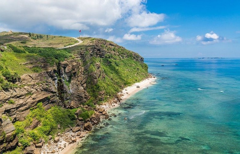 uk travel website unveils list of 10 most beautiful vietnamese islands hinh 10