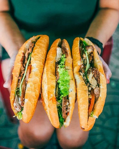 must-try street food options for a day trip to hoi an hinh 2