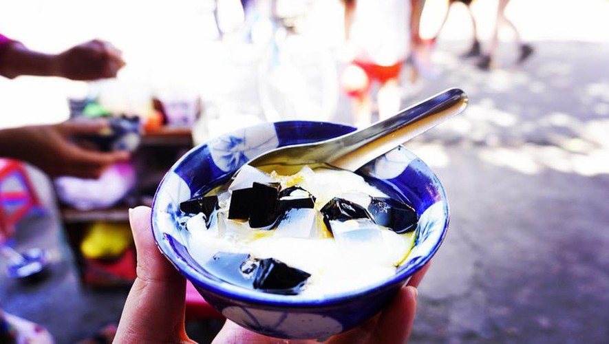 must-try street food options for a day trip to hoi an hinh 6
