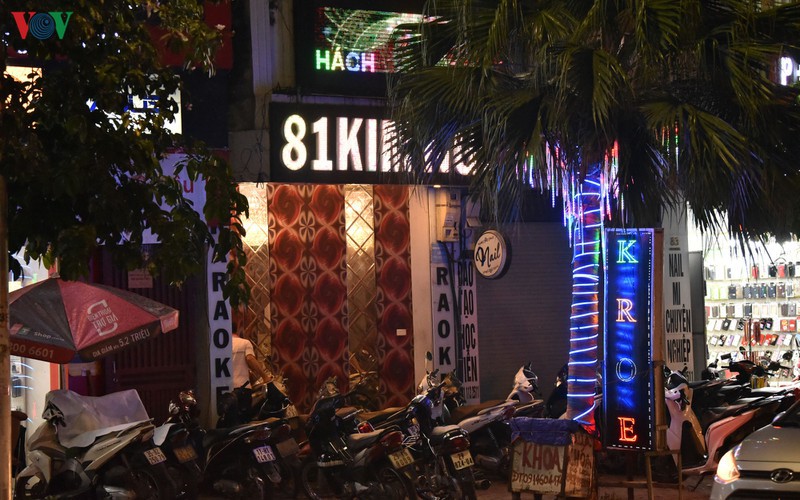 karaoke bars in hanoi remain quiet after re-opening hinh 8