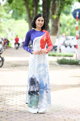 beauty queens shine in ao dai bearing images of national sea and islands hinh 2