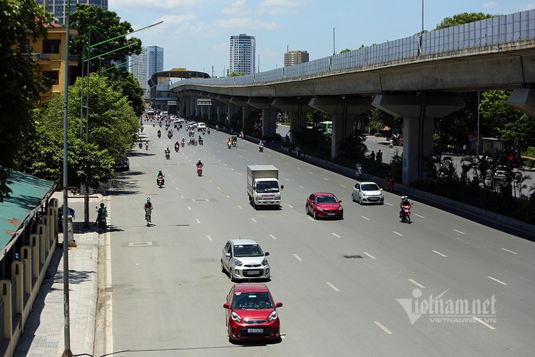 hanoi endures second heat wave, temperatures drop in hcm city hinh 11