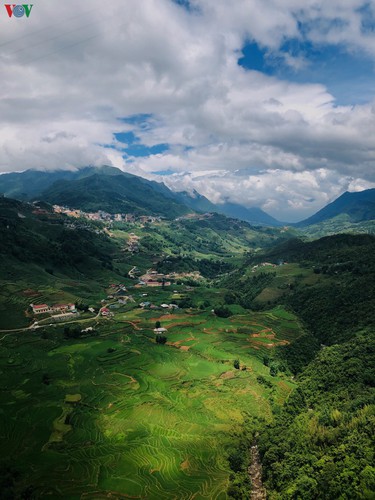 romantic valley seen from fansipan cable car hinh 2