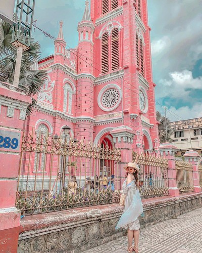 nation boasts three unique pink churches hinh 2