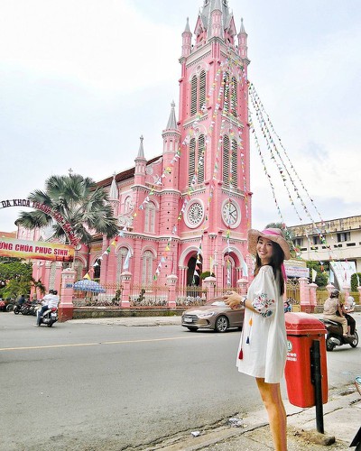 nation boasts three unique pink churches hinh 3