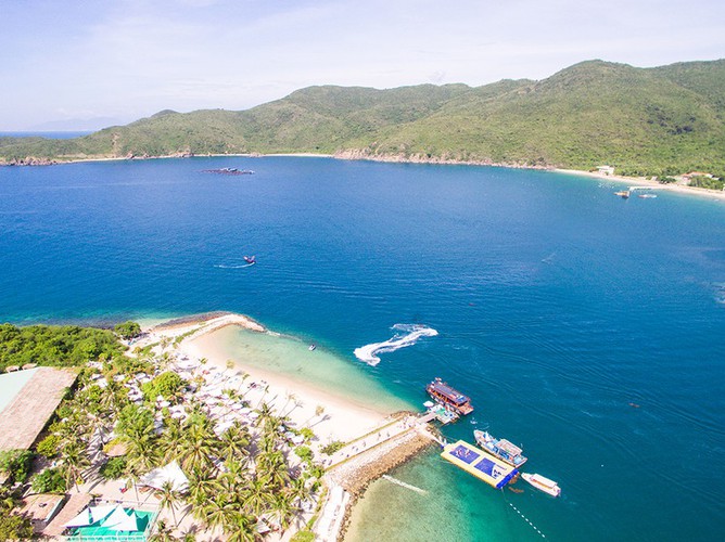 discovering fun island in nha trang city hinh 1