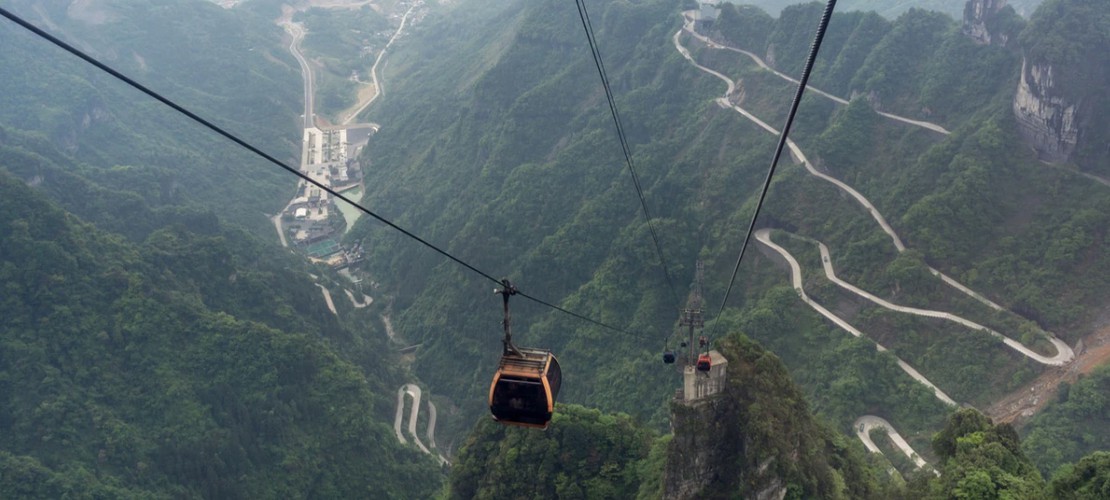 ba na hills cable car leads global list of most spectacular views hinh 9
