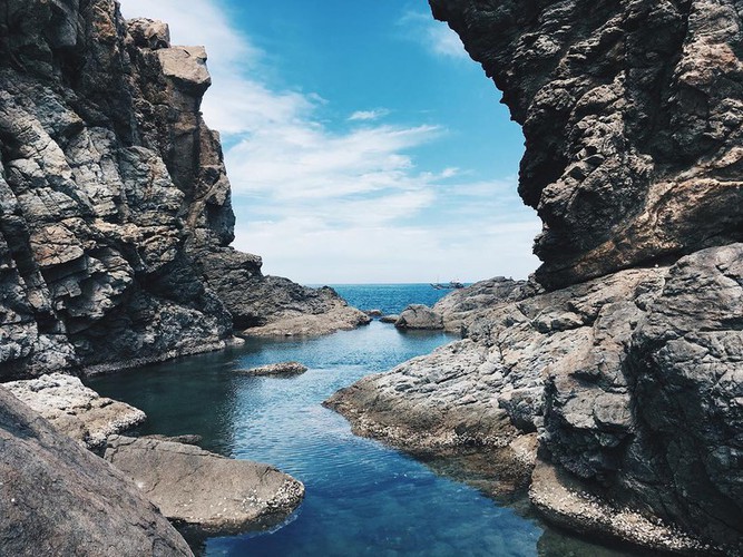 a close look at the stunning natural rock pools of vietnam hinh 1