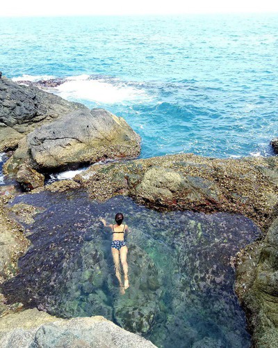 a close look at the stunning natural rock pools of vietnam hinh 2