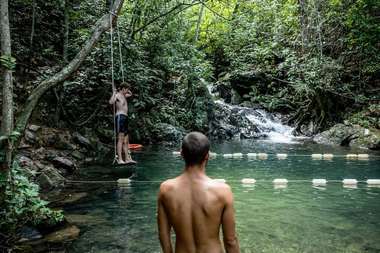 the new york times spotlights epic landscape of quang binh hinh 2