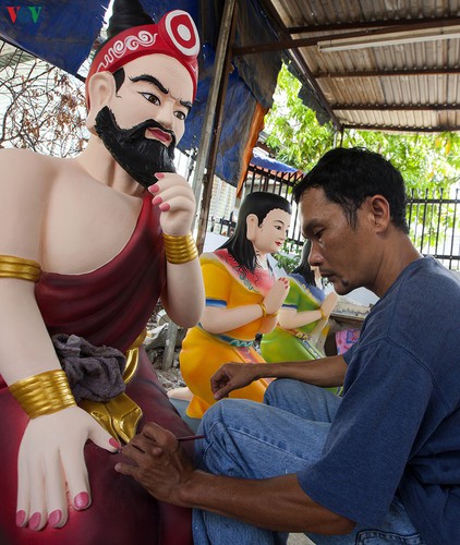 century-old craft village specialises in buddha statues in hcm city hinh 14
