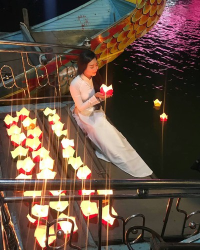 hue at night offers unforgettable experience for travelers hinh 5