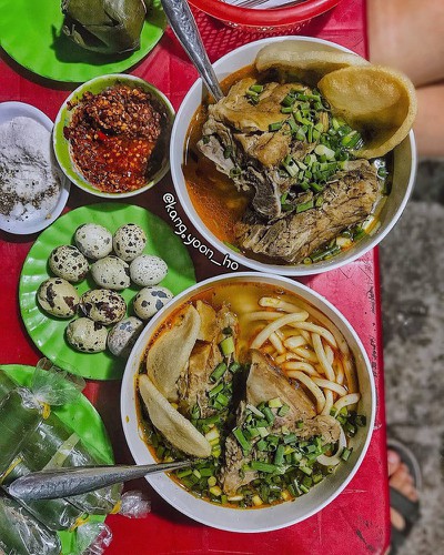 hue at night offers unforgettable experience for travelers hinh 6