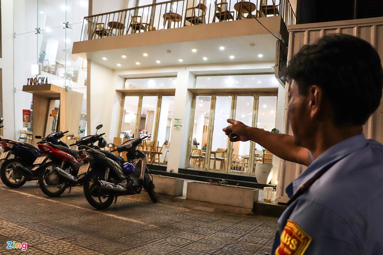 da nang falls quiet on first night of latest social distancing order hinh 5