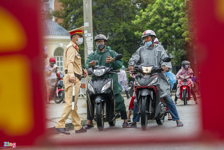 checkpoints rolled out across da nang to halt spread of covid-19 hinh 3