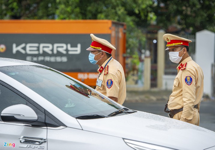 checkpoints rolled out across da nang to halt spread of covid-19 hinh 6