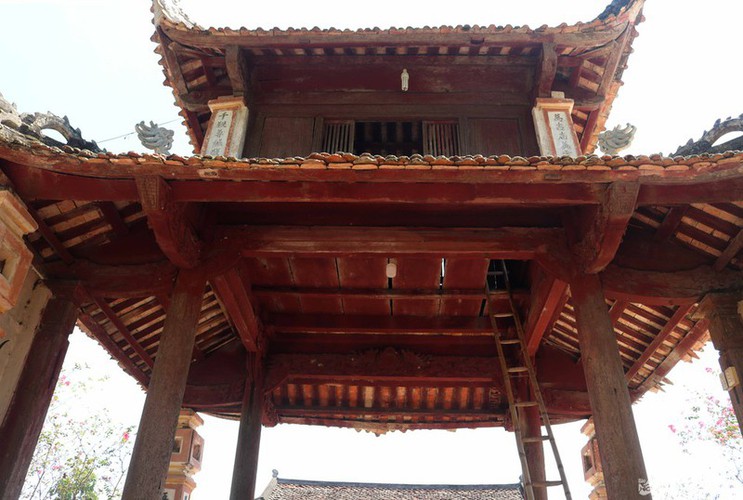 an insight into a century-old temple in nghe an hinh 4