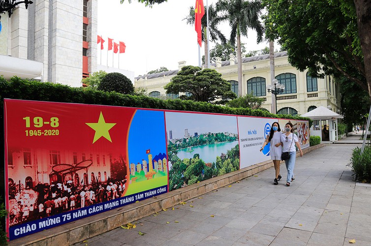 hanoi well decorated for national day celebrations hinh 9