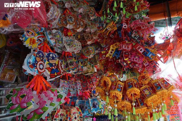 lantern making village in hcm city quiet ahead of mid-autumn festival hinh 7