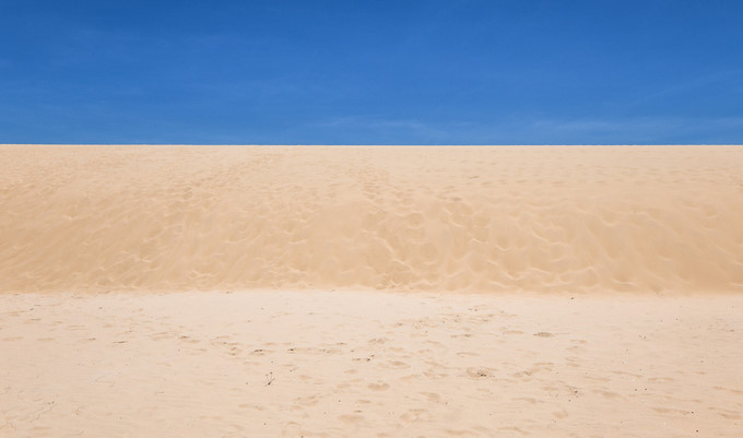 picturesque giant sand dunes of quy nhon hinh 2