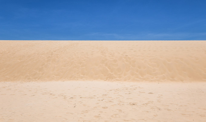 picturesque giant sand dunes of quy nhon hinh 2