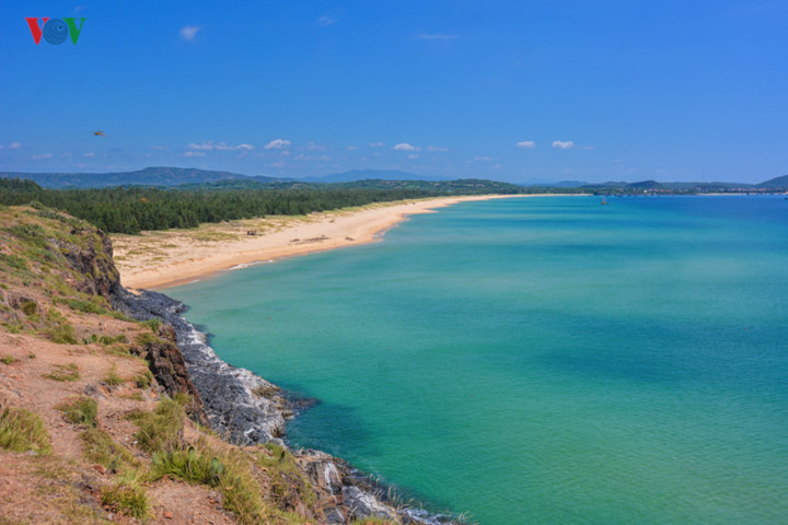discovering stunning natural landscapes of phu yen in summer hinh 8