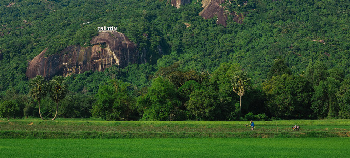 discovering pristine turquoise lake in an giang’s ta pa mountain hinh 8